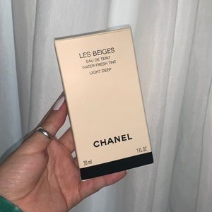 Chanel Les Beiges Water Fresh Tint